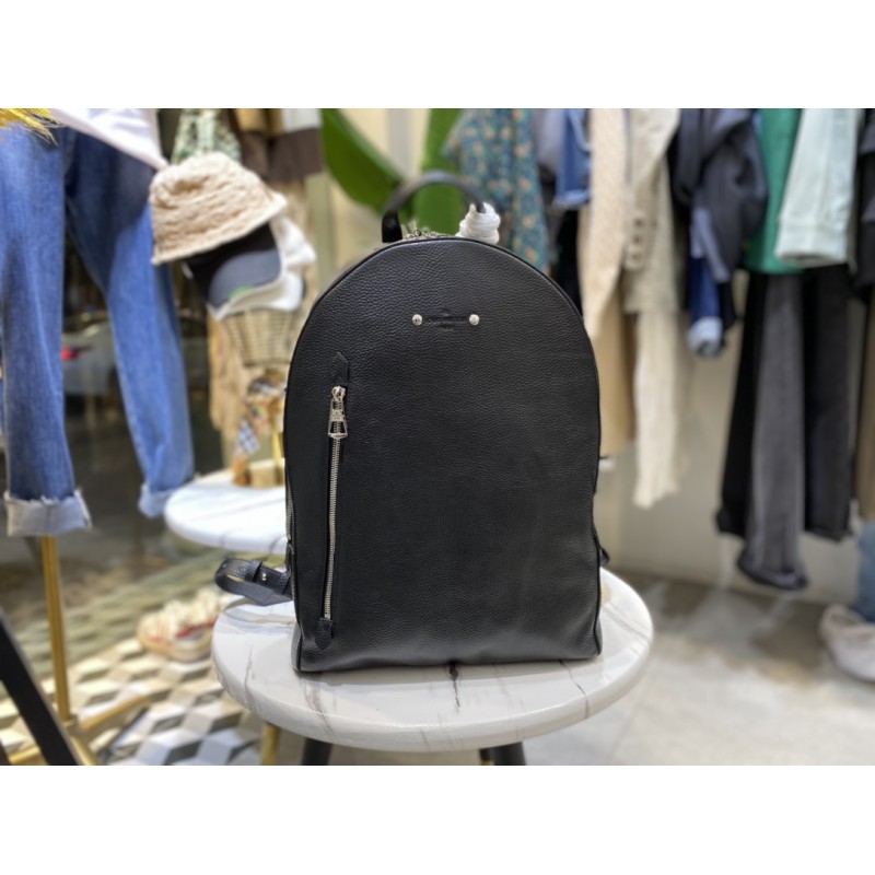 Best Fake Louis Vuitton M42687 Armand Backpack Taurillon Leather Black